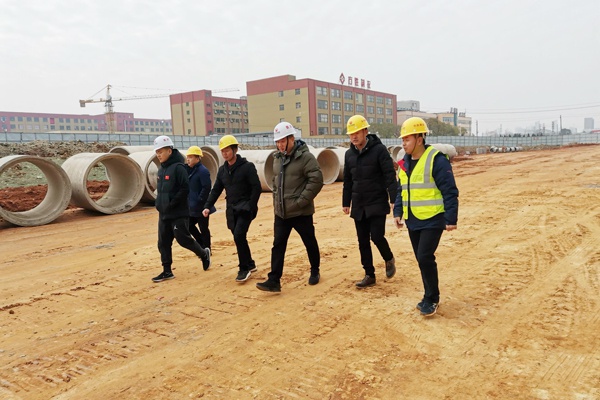 1609728579947791.jpg 南昌市政建設(shè)黨委書記徐旭廣州路東延市政工程項目指導(dǎo)工作600400P2.jpg