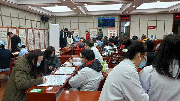 1610677423311038.jpg 南昌市政建設(shè)全體員工江西中醫(yī)藥大學(xué)附屬醫(yī)院新冠疫苗接種6004.jpg