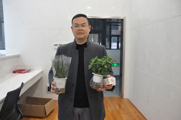 1614941008110773.jpg 南昌市政建設(shè)集團(tuán)開展學(xué)雷鋒文明城市共創(chuàng)共建舊物兌換活動(dòng)3.jpg