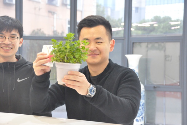 1614941016812726.jpg 南昌市政建設(shè)集團(tuán)開展學(xué)雷鋒文明城市共創(chuàng)共建舊物兌換活動(dòng)4.jpg