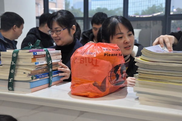 1614941040998837.jpg 南昌市政建設(shè)集團(tuán)開展學(xué)雷鋒文明城市共創(chuàng)共建舊物兌換活動(dòng)5.jpg