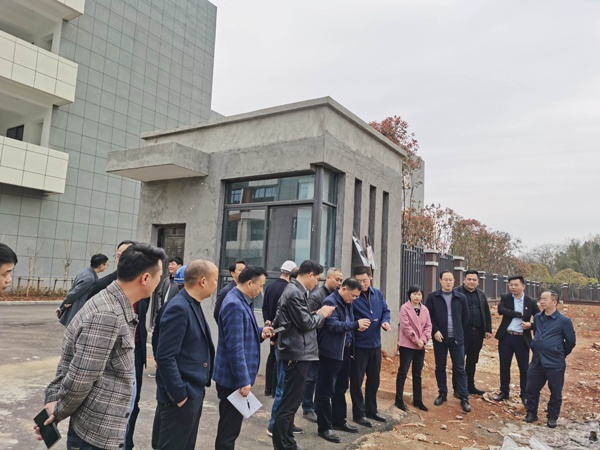 1616547620404355.jpg 進(jìn)賢縣委副書記縣長葉修堂調(diào)研進(jìn)賢縣基礎(chǔ)教育提升改造工程項目6002.jpg