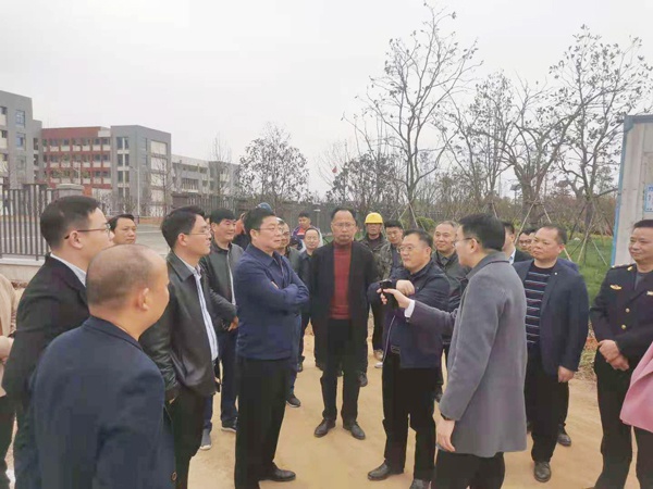 1616547641242866.jpg 進(jìn)賢縣委副書記縣長葉修堂調(diào)研進(jìn)賢縣基礎(chǔ)教育提升改造工程項目6003.jpg