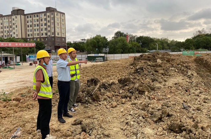 1632982559781729.jpg 王海龍前往污水一批項(xiàng)目開展國慶節(jié)前檢查6911.jpg