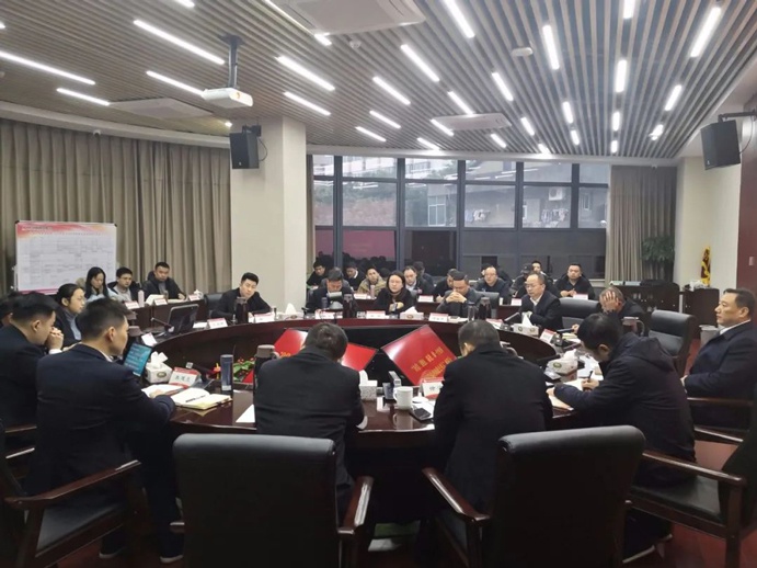 1641259609281779.jpg 南昌市政建設(shè)集團(tuán)召開自信團(tuán)結(jié)奮進(jìn)做一個經(jīng)得起時間檢驗(yàn)的市政公用人座談會6911.jpg