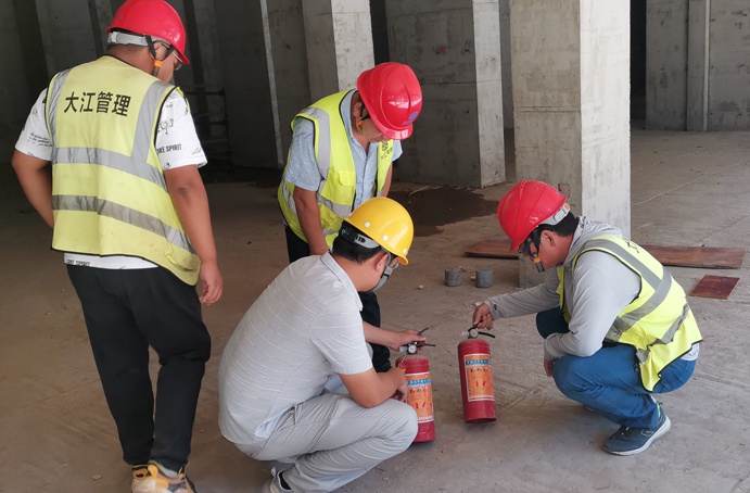 南昌市政建設(shè)各在建項(xiàng)目開展安全隱患大排查 南昌市政建設(shè)各在建項(xiàng)目開展安全隱患大排查