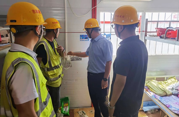 南昌市政建設集團領(lǐng)導深入一線進行消防安全專項檢查