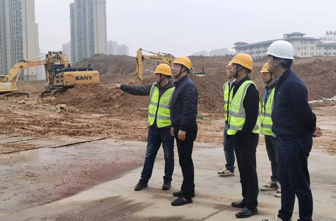 王海龍到新建區(qū)人民醫(yī)院二部及疾控中心項目督導檢查 王海龍到新建區(qū)人民醫(yī)院二部及疾控中心項目督導檢查