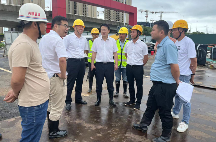 市政公用集團黨委委員、督查督辦室部長劉順保到杭州路項目調研