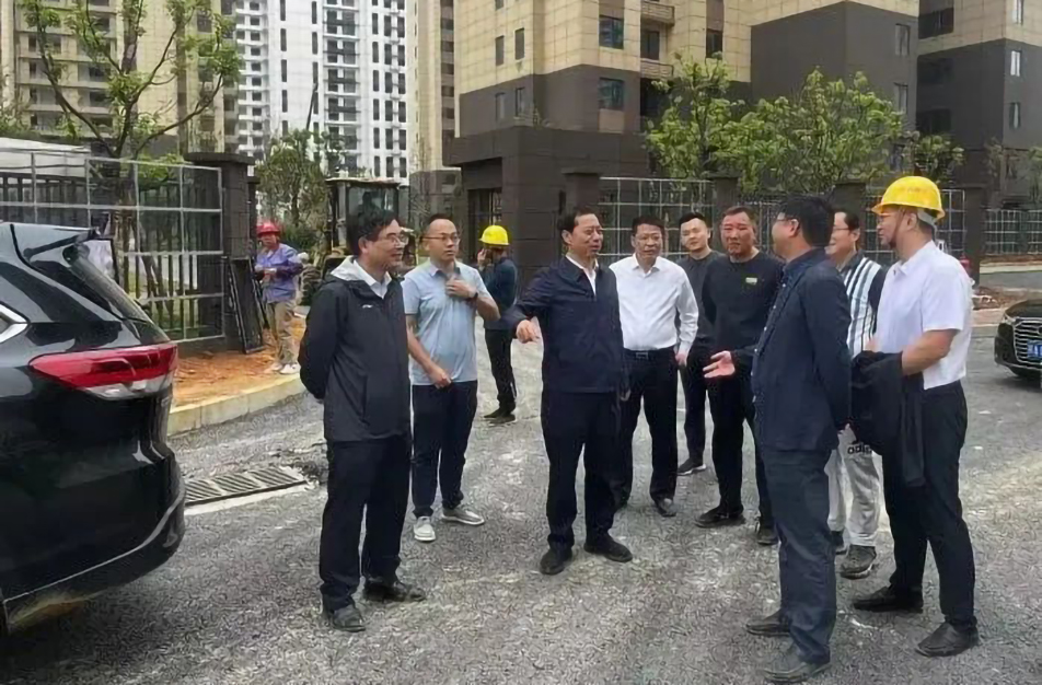 萬義輝到秦坊安置房、杭州路項目調研
