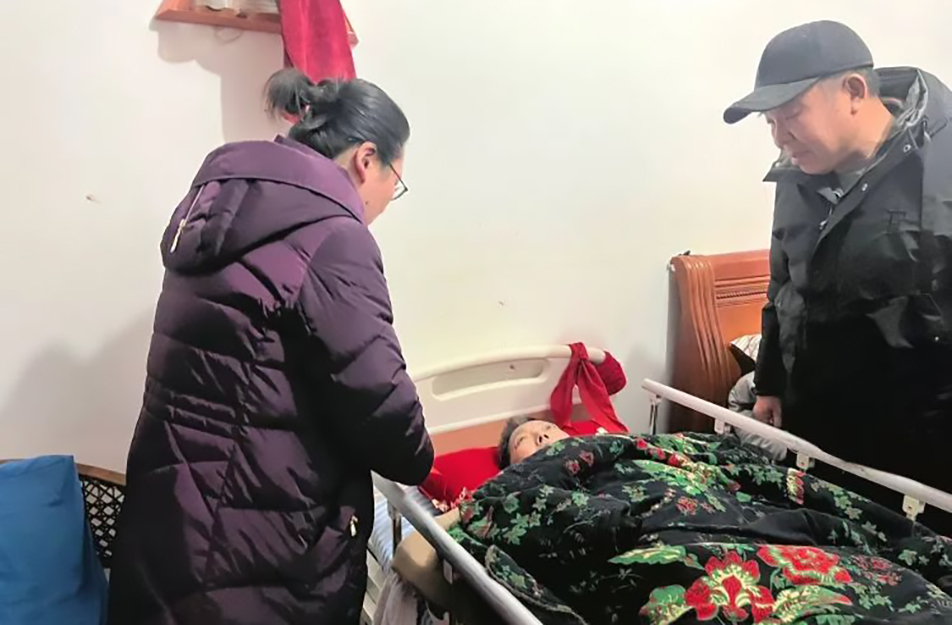 南昌市政建設集團開展2024年春節(jié)“送溫暖”走訪慰問行動 南昌市政建設集團開展2024年春節(jié)“送溫暖”走訪慰問行動