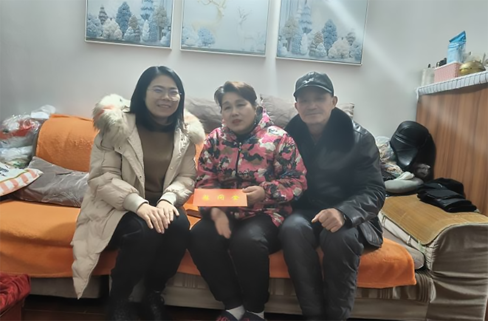 南昌市政建設集團開展2024年春節(jié)“送溫暖”走訪慰問行動 南昌市政建設集團開展2024年春節(jié)“送溫暖”走訪慰問行動