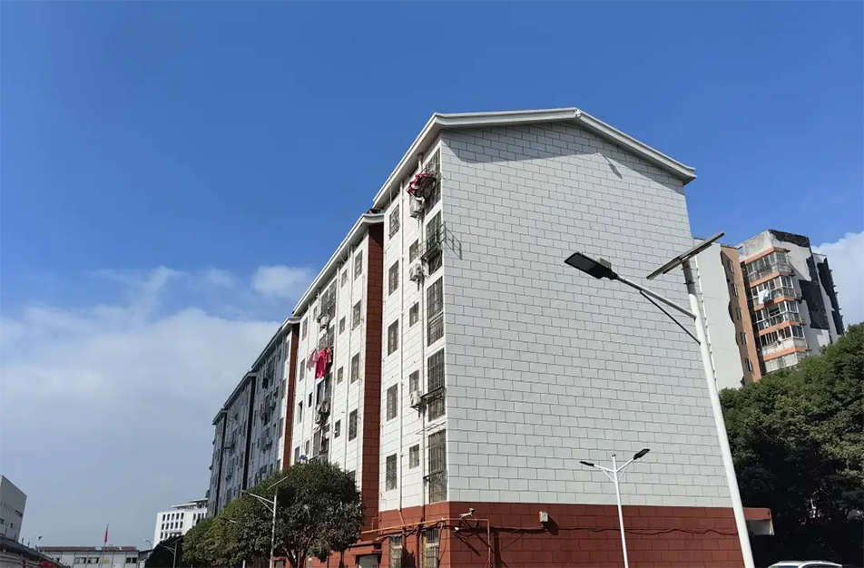 南昌日報報道新建區(qū)老舊小區(qū)改造項目建設進展和完工小區(qū)全新樣貌