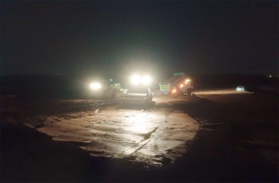 贛江新區(qū)云翔大道建設(shè)進展:分秒必爭沖刺通車目標(biāo) | 南昌市政建設(shè)集團攻堅紀(jì)實 贛江新區(qū)云翔大道建設(shè)進展:分秒必爭沖刺通車目標(biāo) | 南昌市政建設(shè)集團攻堅紀(jì)實